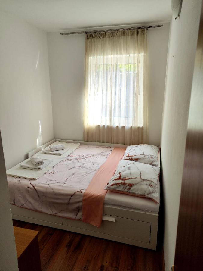 Snjezana Apartment *